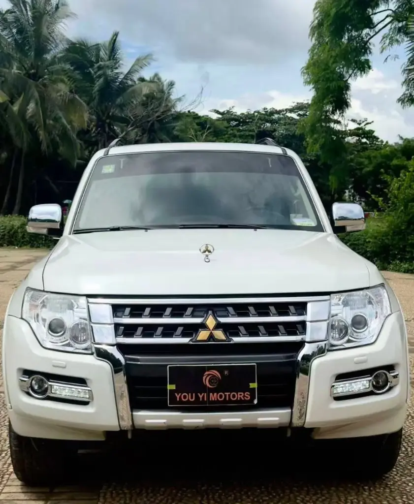 MITSUBISHI PAJERO - 三菱帕杰罗